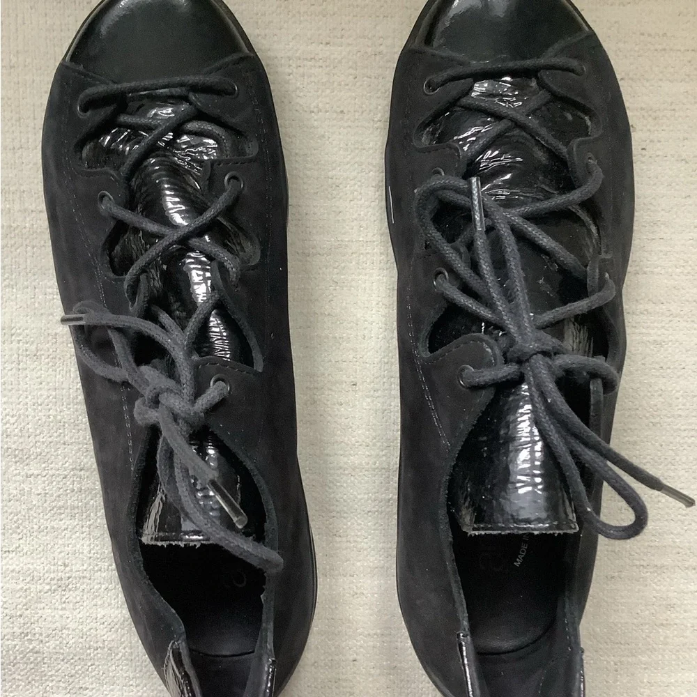 Black suede and leather shoes by ARCHE made in France - Picture 2 of 6
